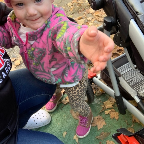 Meet your Posher, Rain (Not Your Mother’s Closet) - Picture 8 of 14